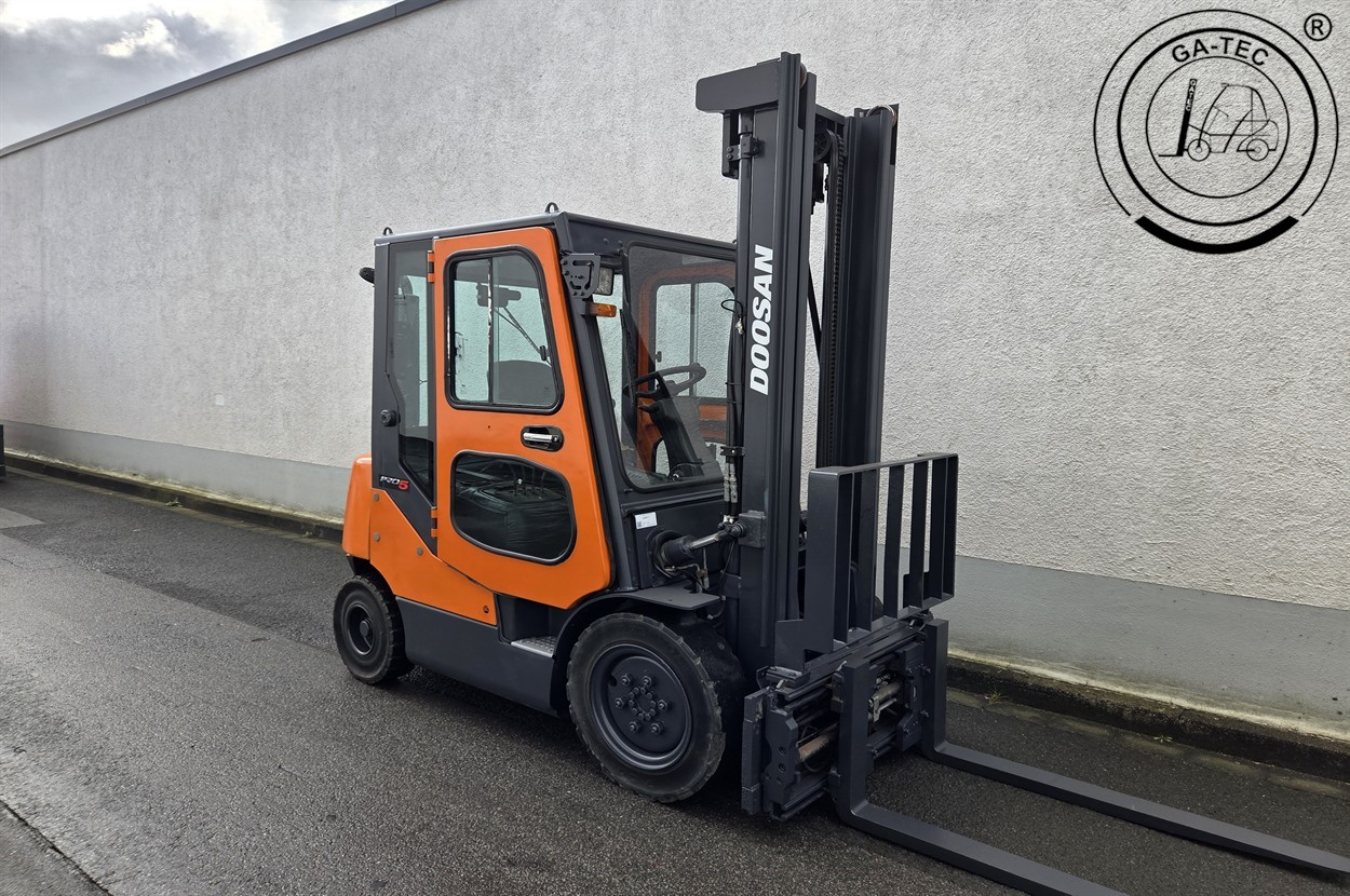 Doosan D25S-5 – Bild 4