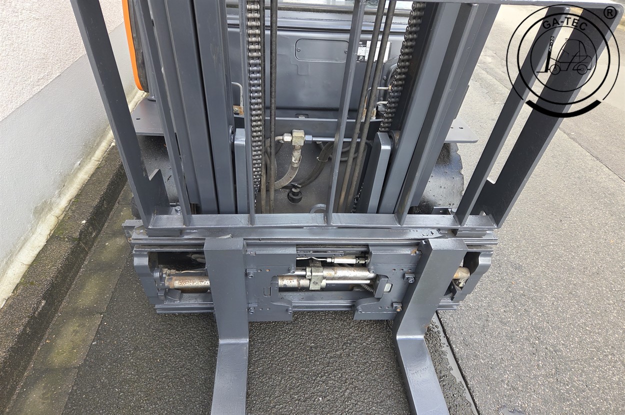 Doosan D25S-5 – Bild 7