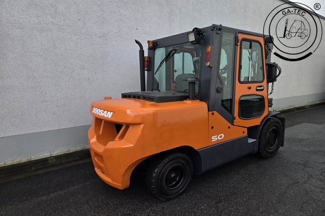 Doosan D50C-7 – Bild 6