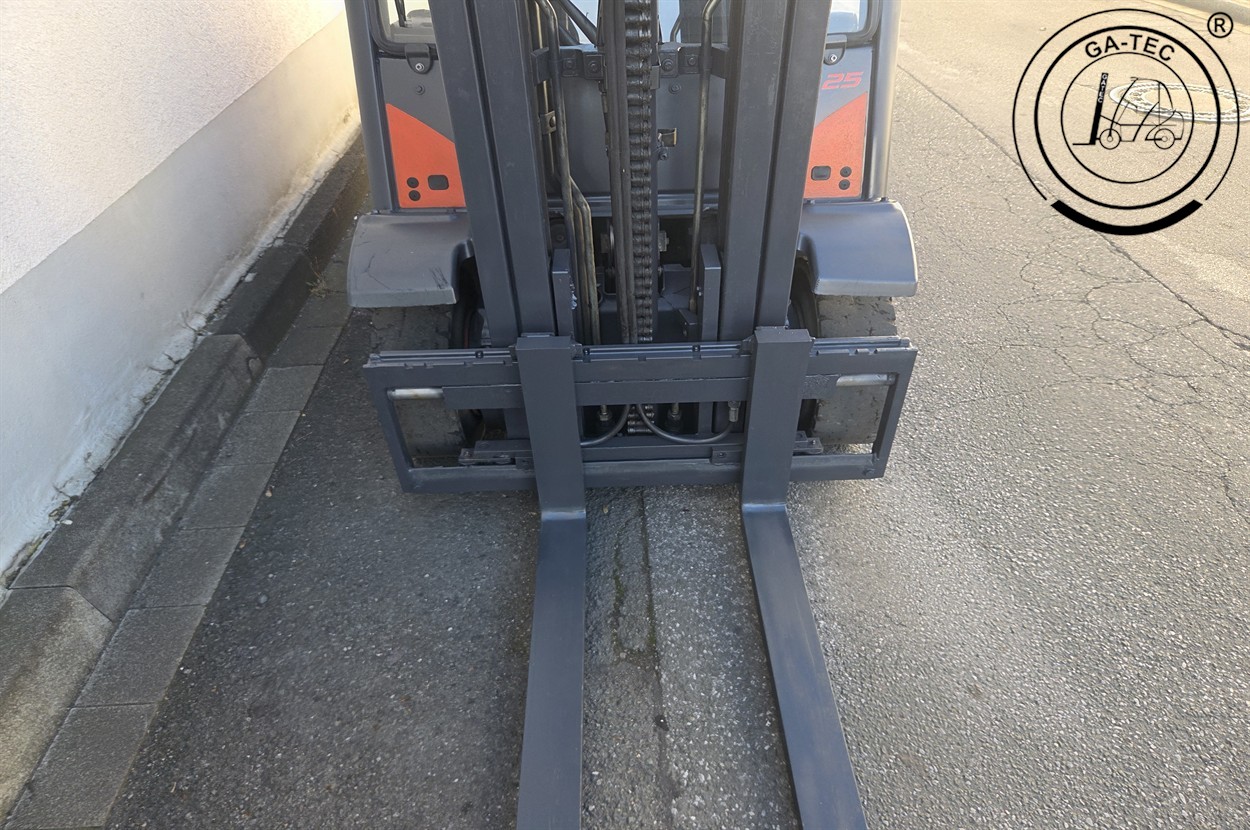 Linde H25D – Bild 7