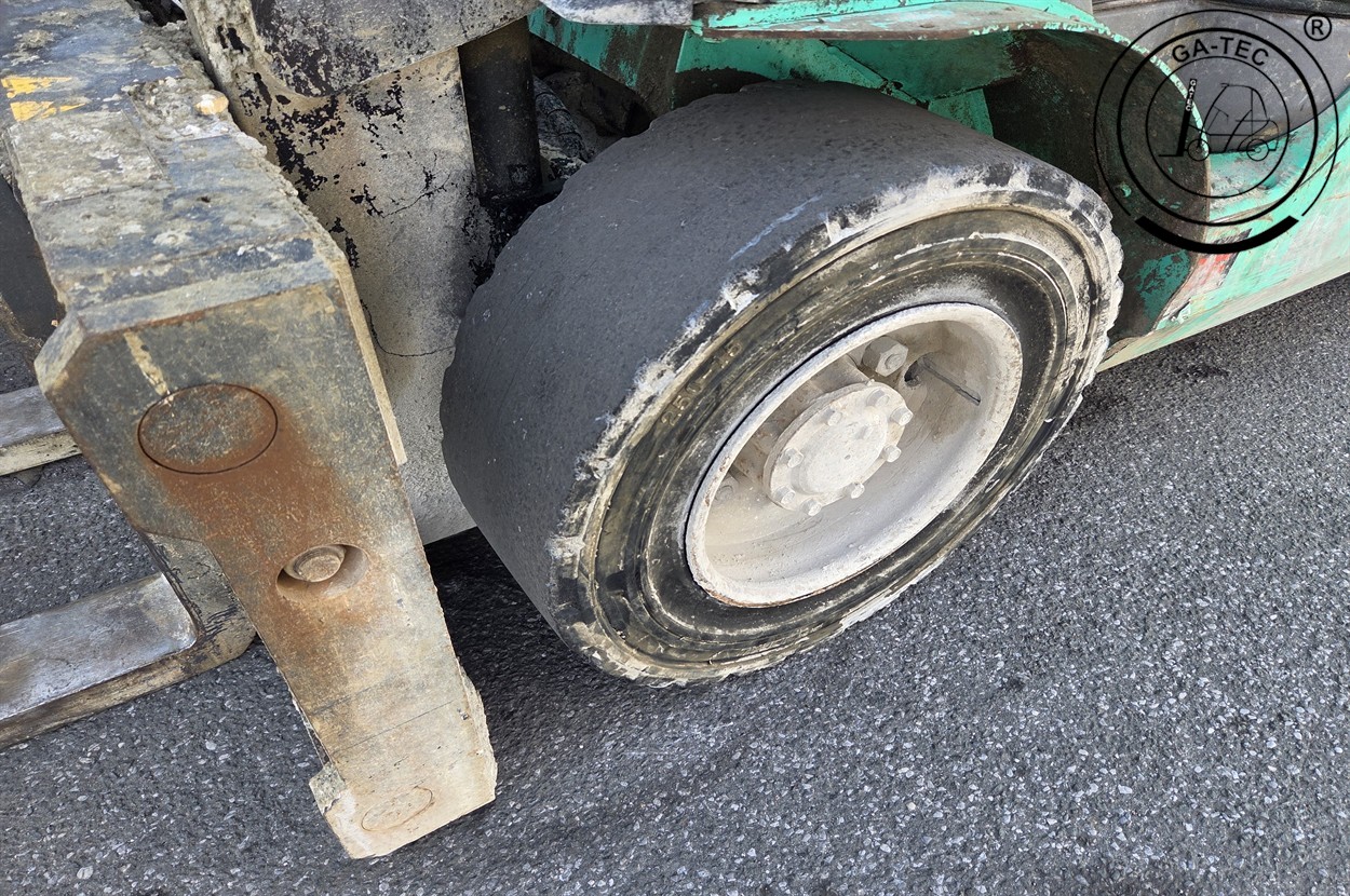 Mitsubishi FG 35 N – Bild 12