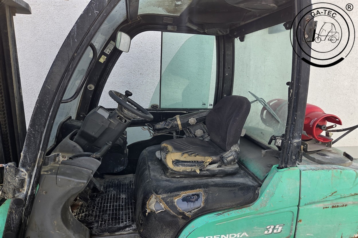 Mitsubishi FG 35 N – Bild 8