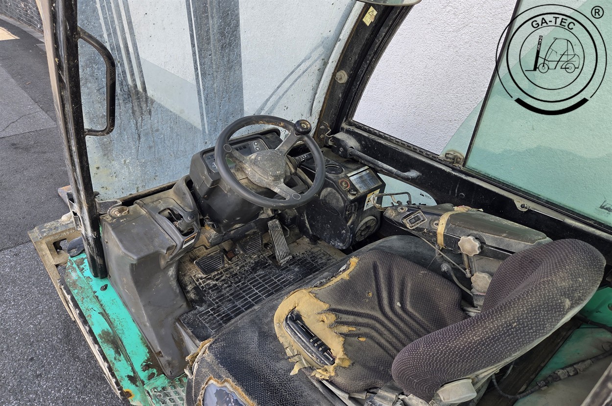 Mitsubishi FG 35 N – Bild 9